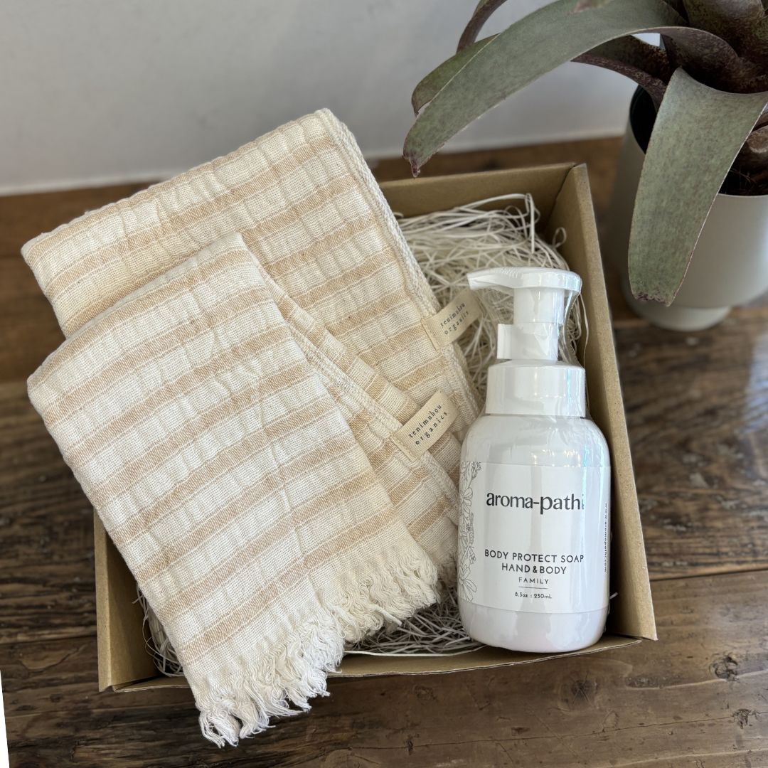 【ラッピング込】aroma-pathi ハンド&ボディソープ FAMILY & 天衣無縫 スラブガーゼタオル2種 BR ギフトセット