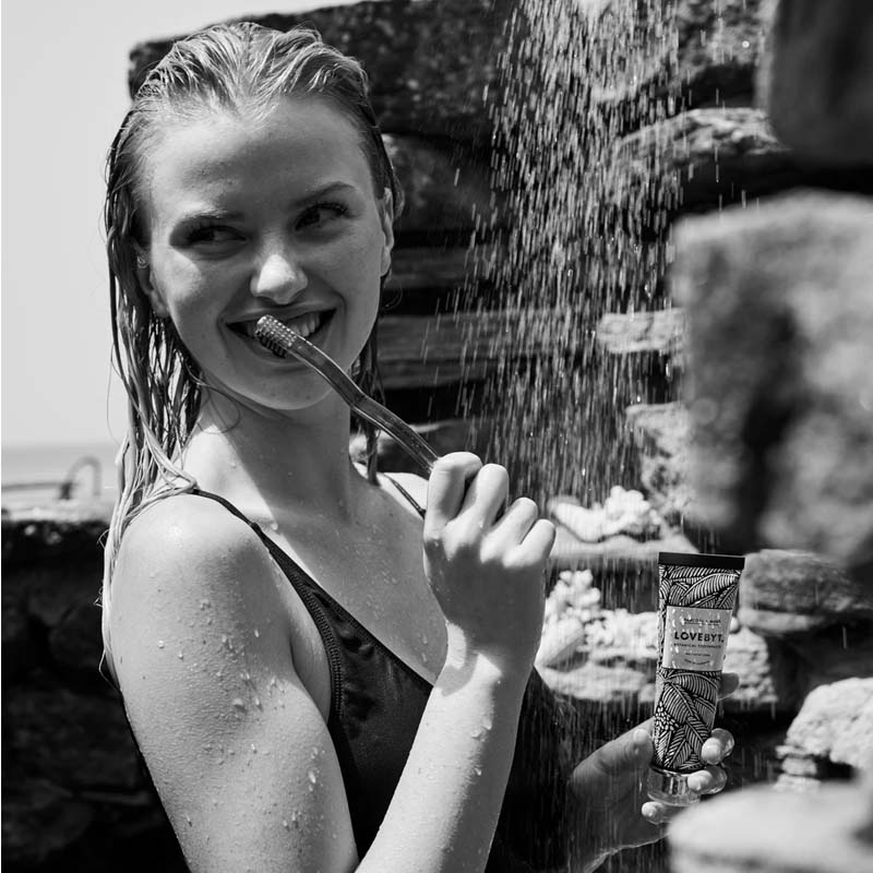 LOVEBYT ナチュラルハミガキ粉 120g(チャコールミ ント)