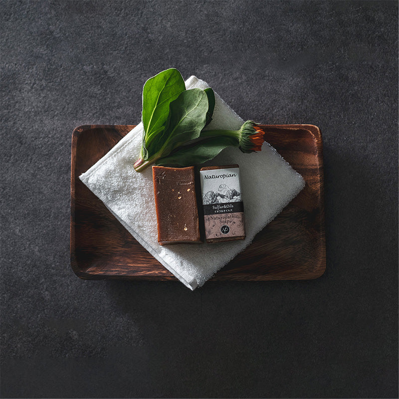 naturopian イオウ&オイルズ石けん 60g